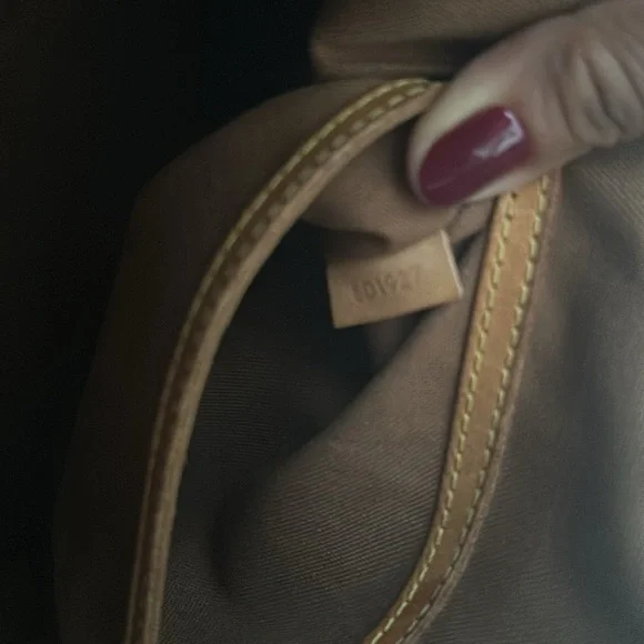 Authentic Louis Vuitton Alma - Picture 7 of 7